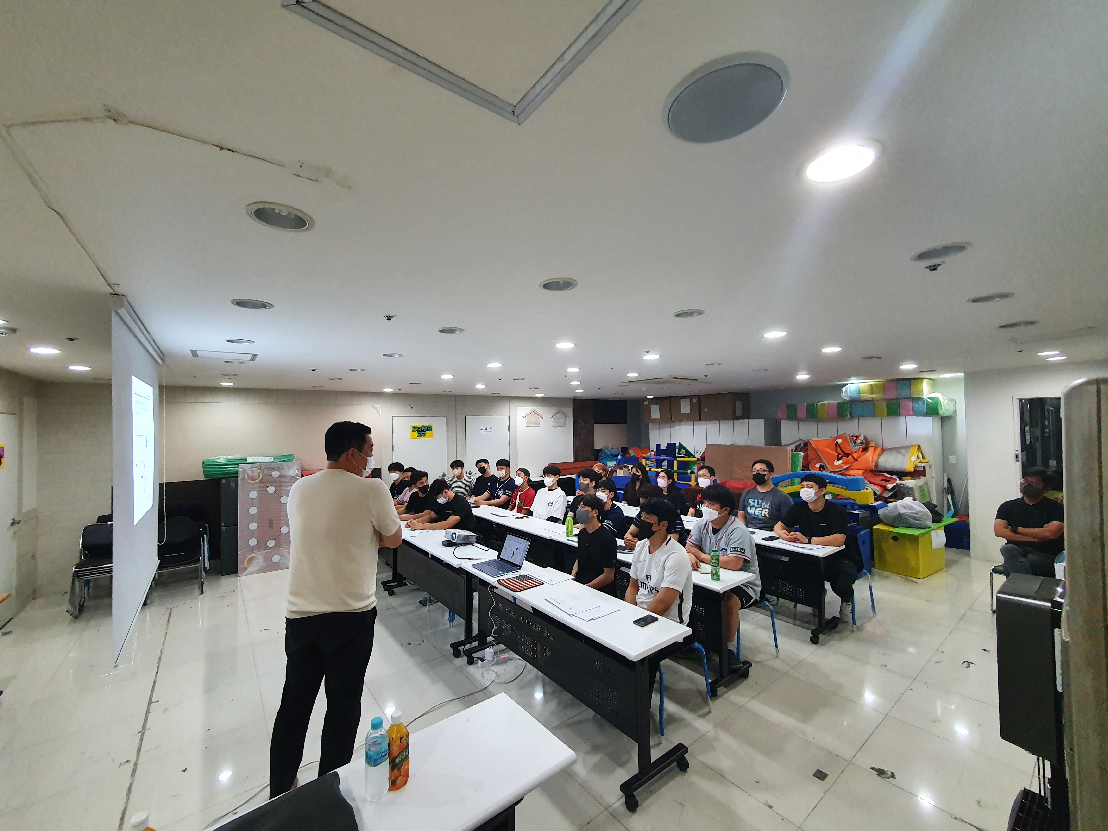 함성 정기 강사 교육 현장